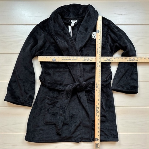 Victoria’s Secret PINK Plush Black Robe – Size M/L - Picture 6 of 12